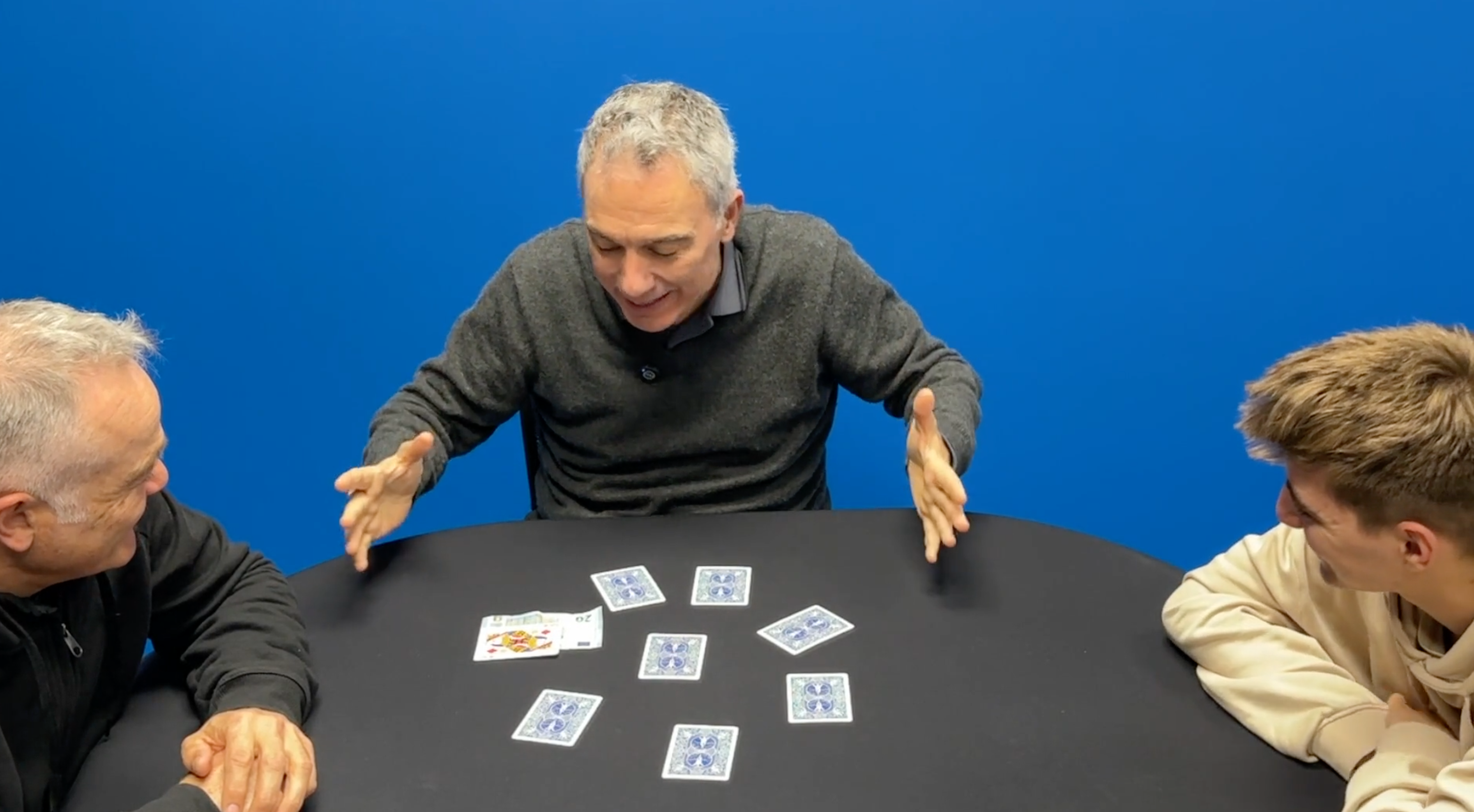 Cargar video: 