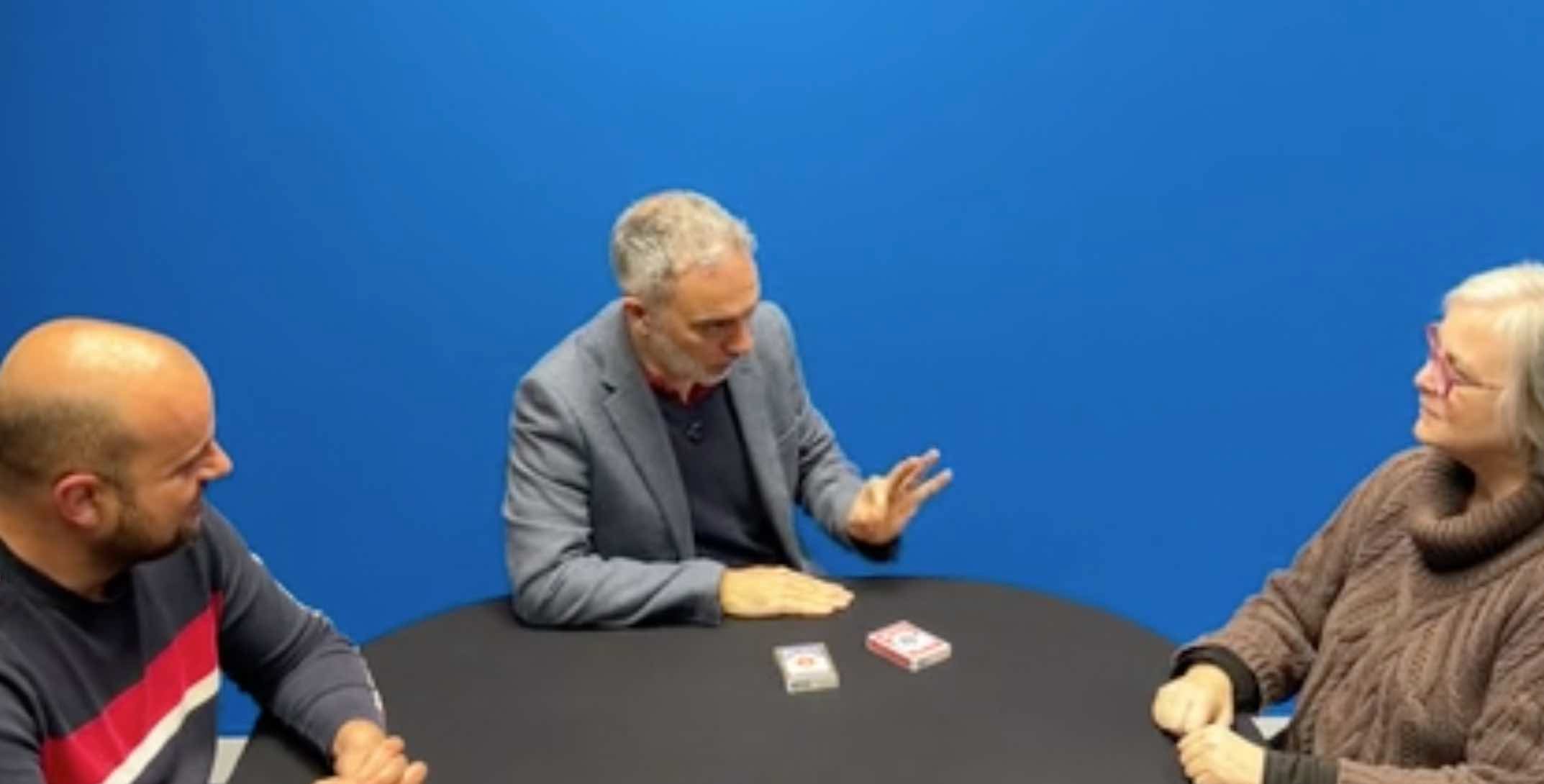 Cargar video: 